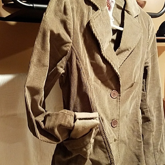 Jacket. - Picture 2 of 4